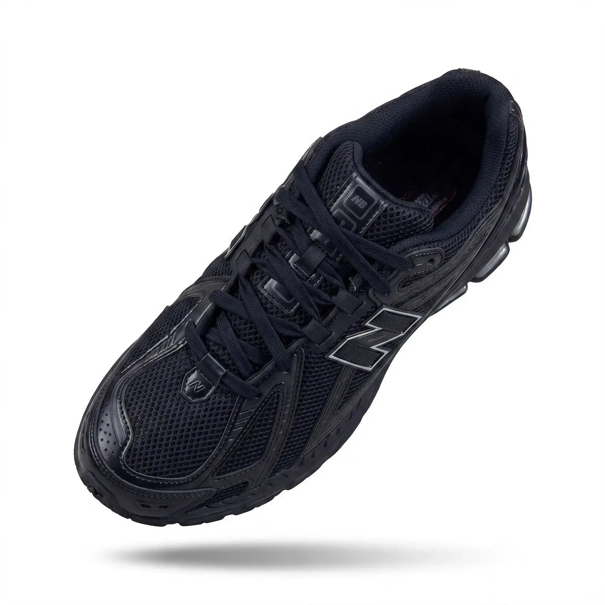 Black retro runner sneaker outsole