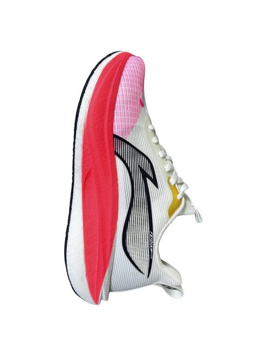 BUZZ Aero — Ultra-Light Cloud-Walk Sneaker
