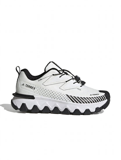 Terrex Style trail sneaker detail