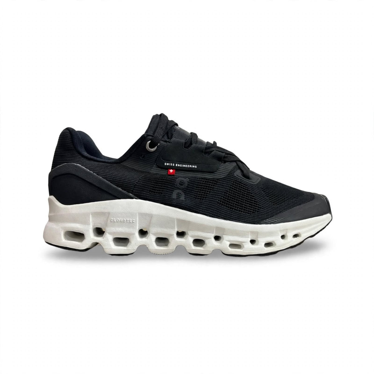 On Cloudstratus Style black white runner sneaker