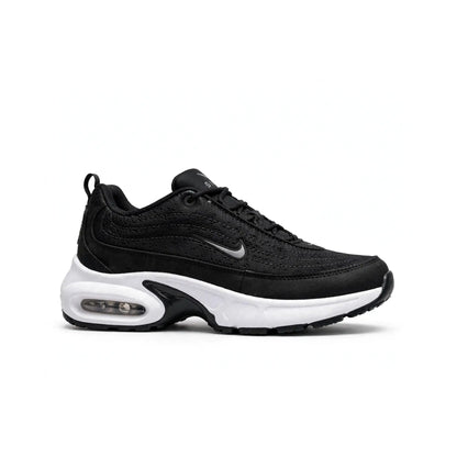 CleanStep men's casual sneaker detail