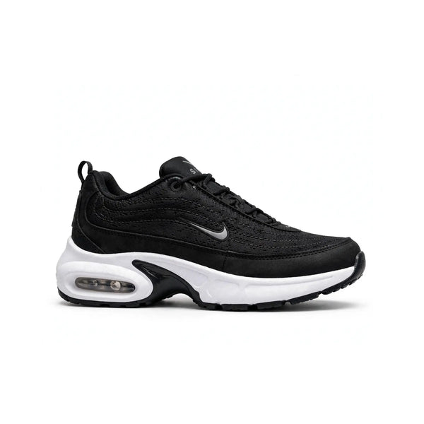 CleanStep men's casual sneaker detail