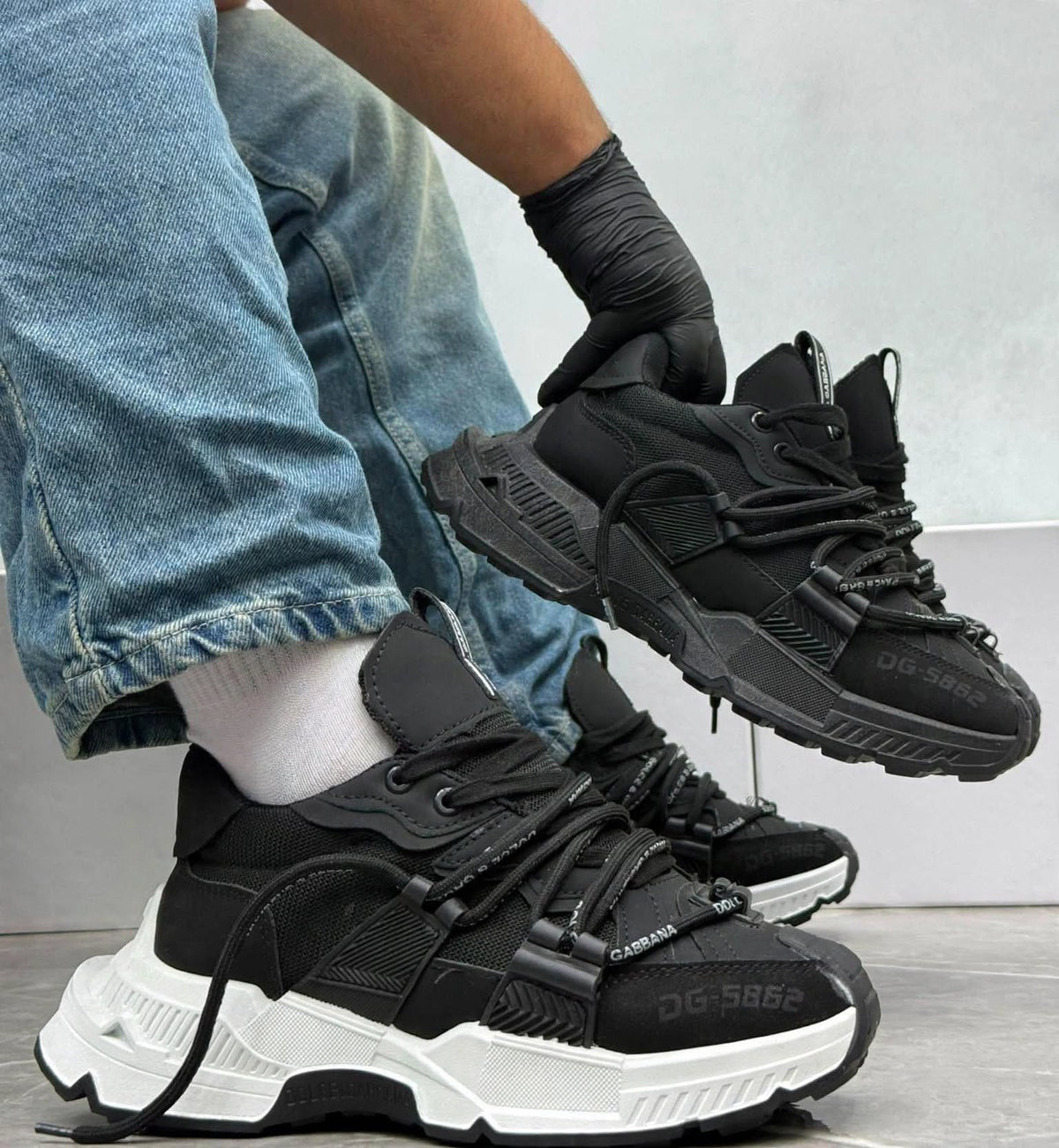 D&G Style black chunky runner sneaker