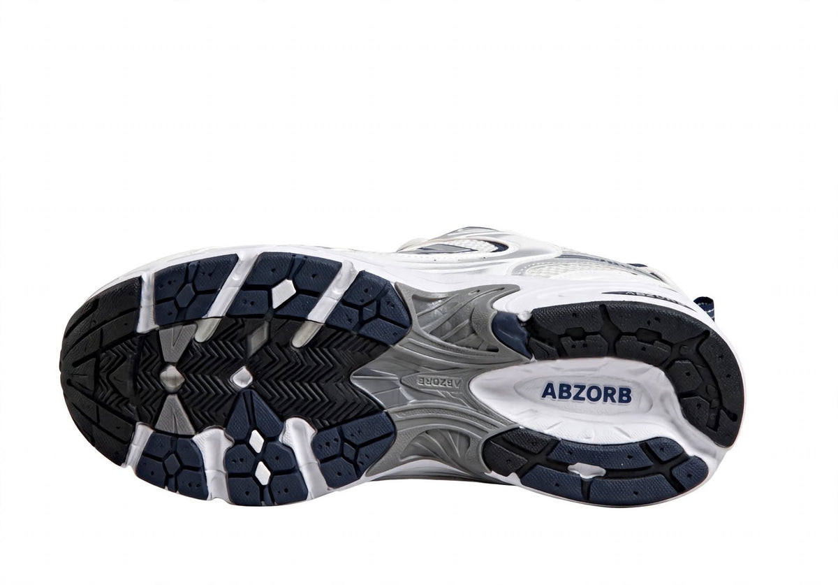 New Balance 530 style runner detail view