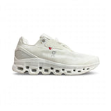 On Cloudstratus Style black white runner sneaker